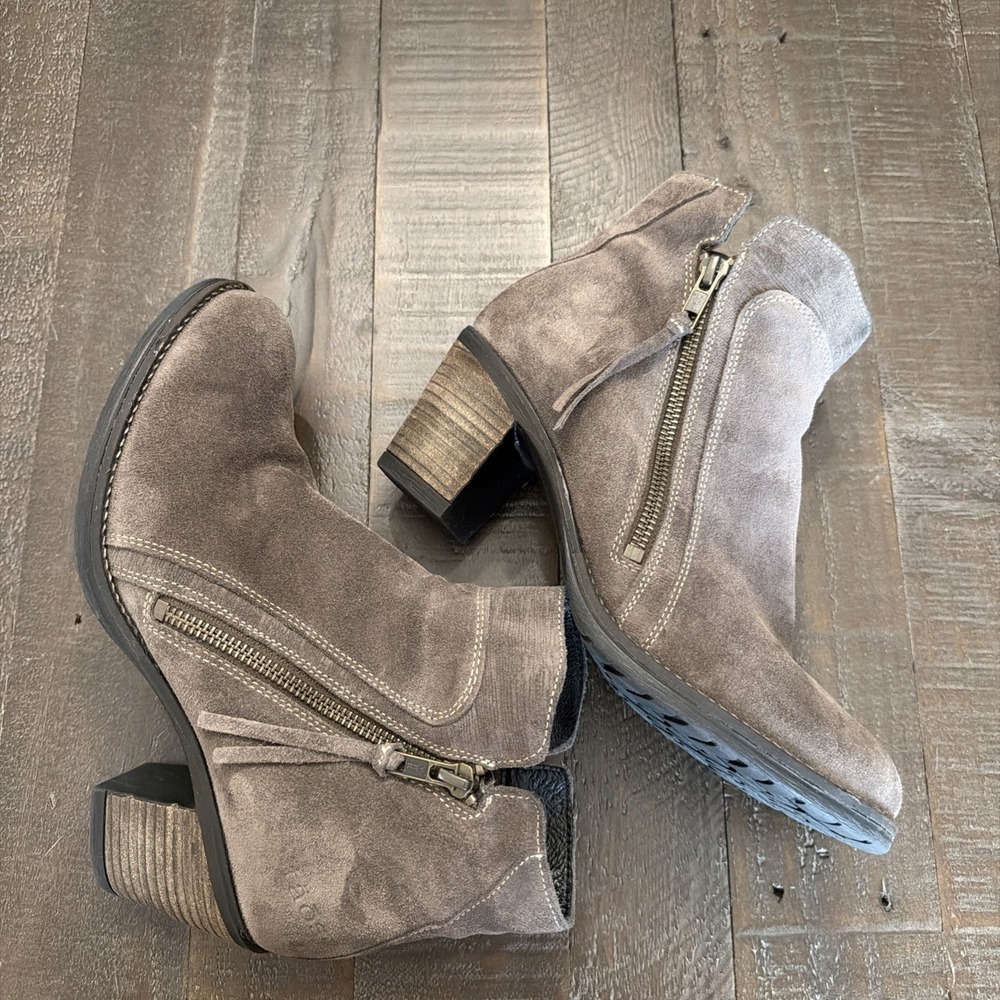 Taos Womens Dillie Suede Ankle Boot Taupe Size 8-8.5 Preppy Office
